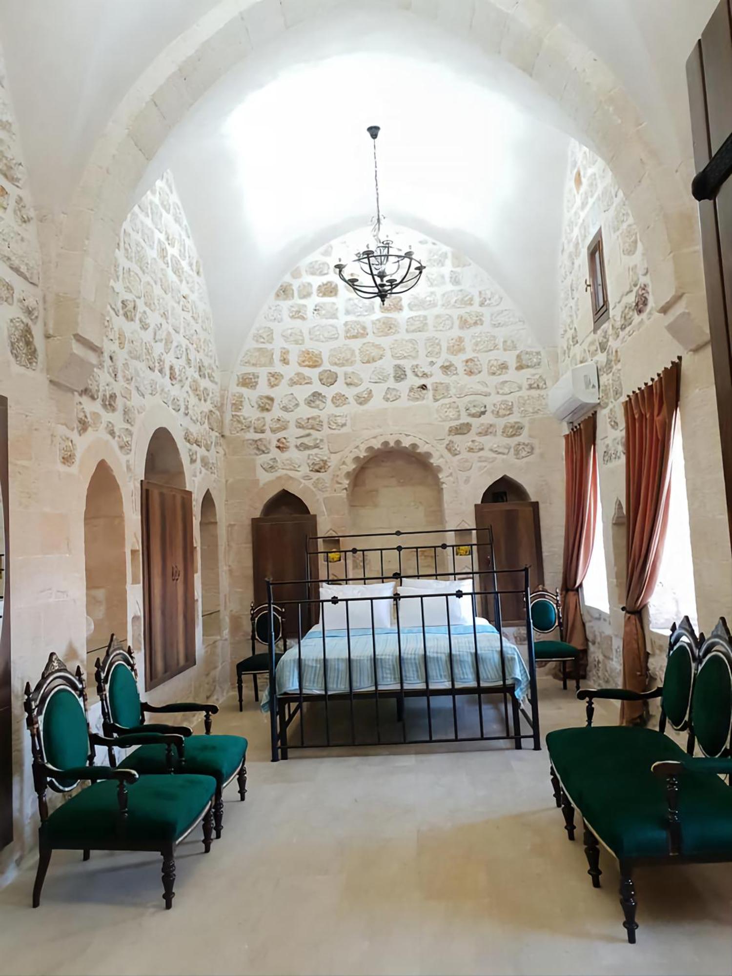 Mardin Tarihi Ulu Cami Yani, Tarihi Konak Екстер'єр фото